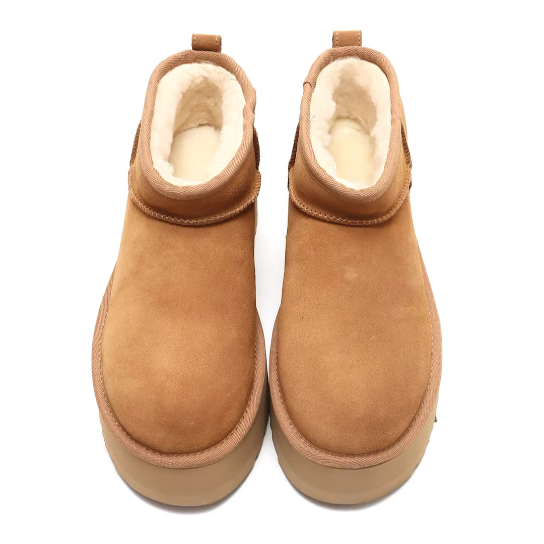 UGG(アグ)の22 UGG Ultra Mini Platform Chestnut アグ レディースの靴/シューズ(ブーツ)の商品写真