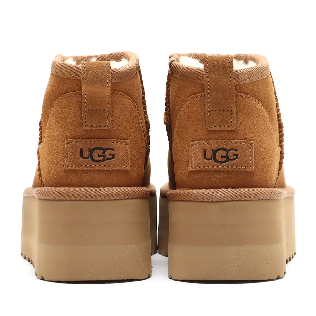 UGG(アグ)の22 UGG Ultra Mini Platform Chestnut アグ レディースの靴/シューズ(ブーツ)の商品写真