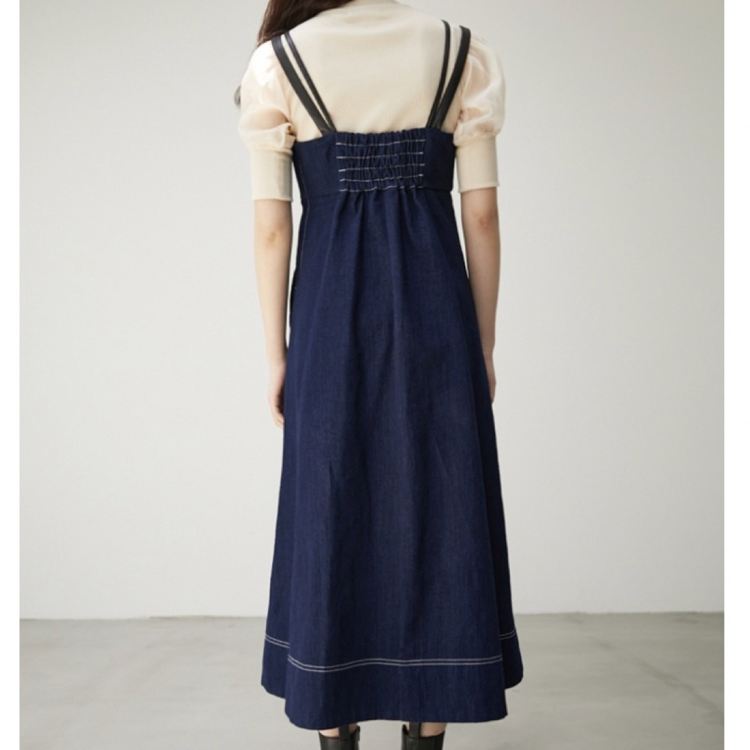 AZUL by moussy(アズールバイマウジー)のアズールバイマウジー デニムコンビキャミワンピース  One Wash  M レディースのワンピース(ロングワンピース/マキシワンピース)の商品写真