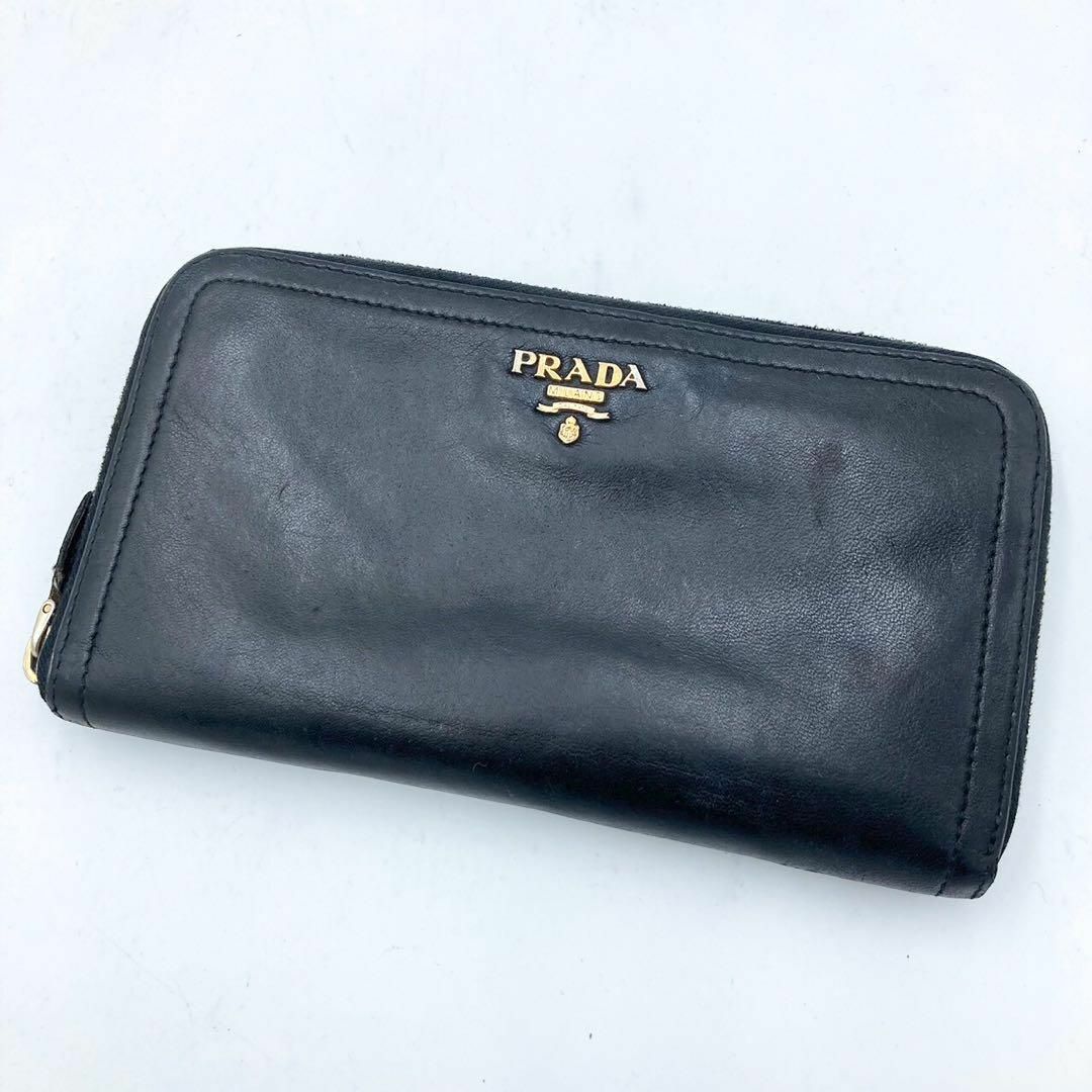 PRADA(プラダ)のプラダ ロゴ ラウンドジップレザーウォレット 長財布 ブラック メンズのファッション小物(長財布)の商品写真