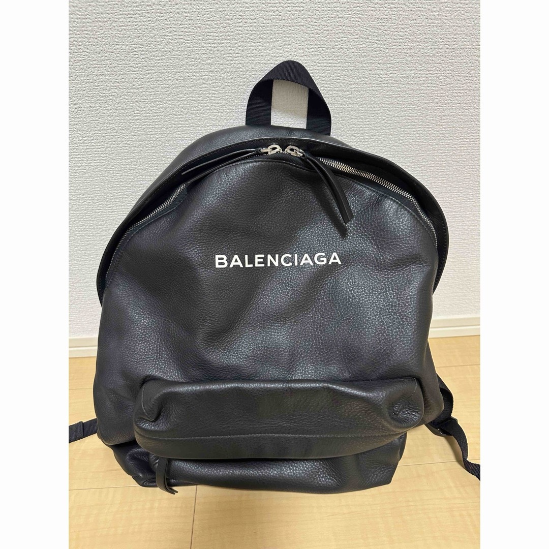 Balenciaga(バレンシアガ)のバレンシアガ　本革製カジュアルバックパック レディースのバッグ(リュック/バックパック)の商品写真