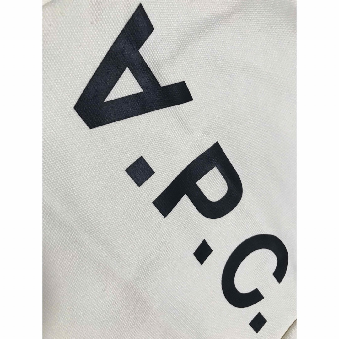 A.P.C(アーペーセー)のAPC アーペーセー　トートバッグ レディースのバッグ(トートバッグ)の商品写真