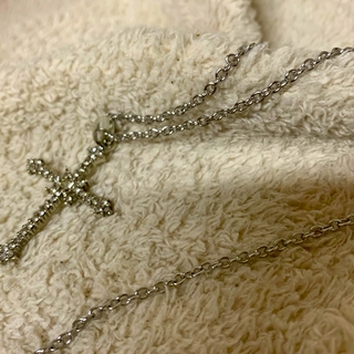 新品　クロス　ネックレス　あずきチェーン　ステンレス　十字架　シルバー　50cm(ネックレス)