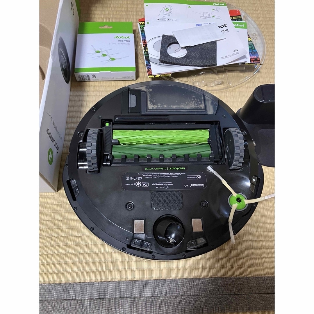 iRobot(アイロボット)のiRobot ルンバ e5 動作確認済み スマホ/家電/カメラの生活家電(掃除機)の商品写真