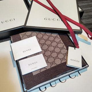 グッチ(Gucci)の❤新品箱袋付❤GUCCI マフラー ストール ショール スカーフ❤ブラウン❤(マフラー/ショール)