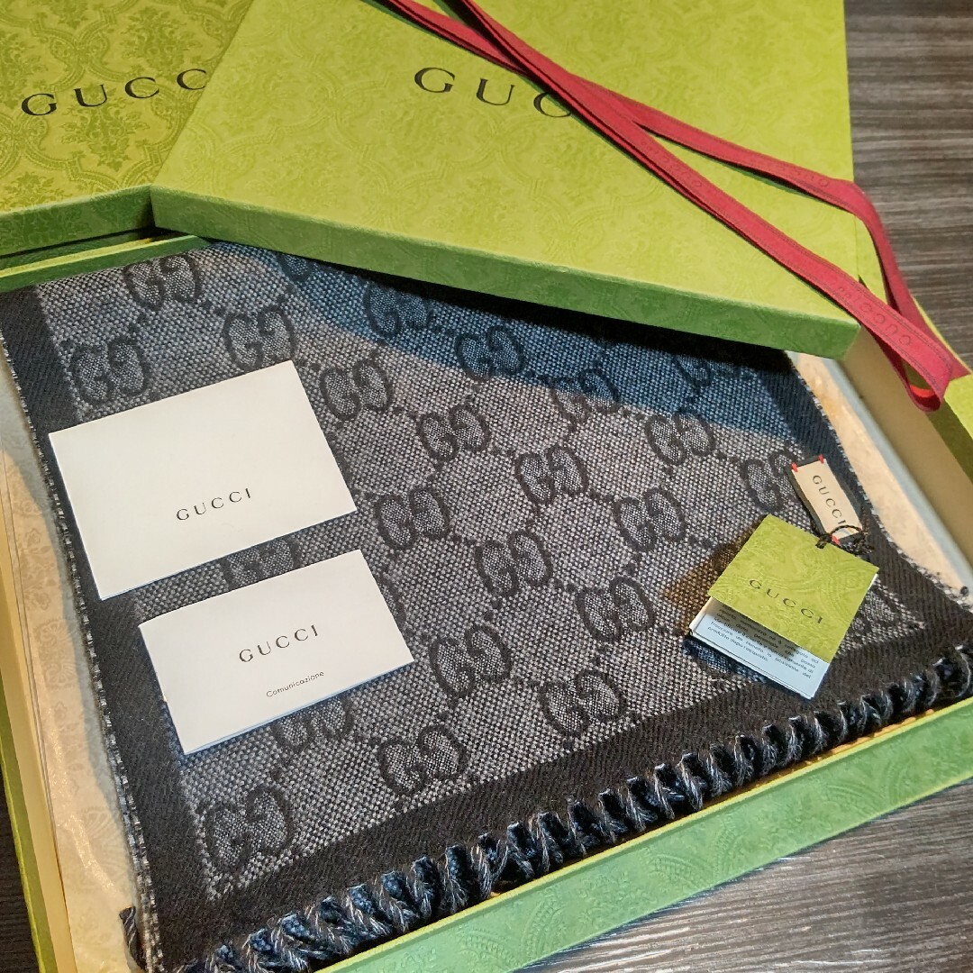 Gucci(グッチ)の❤新品箱袋タグ付き❤GUCCI マフラー ストール スカーフ ショール❤ブラック メンズのファッション小物(マフラー)の商品写真