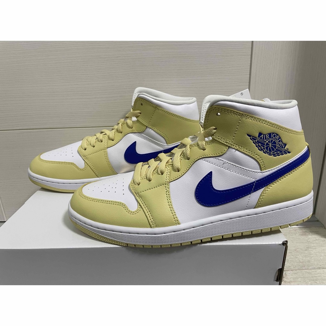 Jordan Brand（NIKE）(ジョーダン)の⭐️新品⭐️NIKE AIR JORDAN 1 MID エア ジョーダン 1 メンズの靴/シューズ(スニーカー)の商品写真