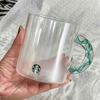 スターバックスコーヒー(Starbucks Coffee)の日本未発売　スターバックス　おしゃれハンドル　耐熱グラスマグ　414ml(グラス/カップ)