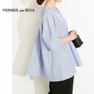 ヴェルメイユパーイエナ(VERMEIL par iena)のサラリと着て可愛い♪ バックフレアー　ストライプブラウス　フリーサイズ　ブルー(シャツ/ブラウス(半袖/袖なし))