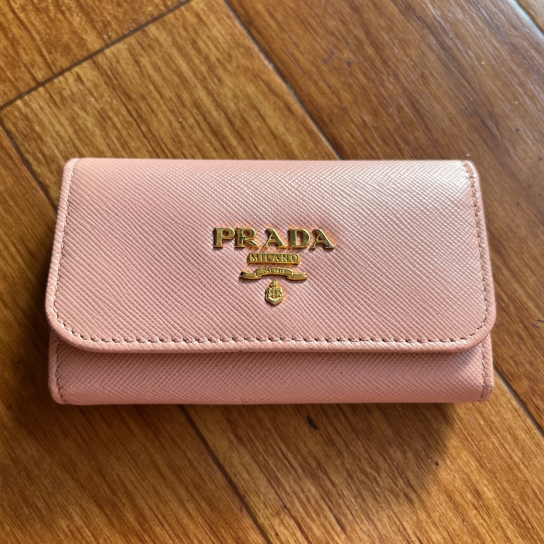 PRADA(プラダ)の訳あり   早いもの勝ち 最終価格 PRADA  キーケース   ピンク レディースのファッション小物(キーケース)の商品写真