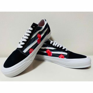 ヴァンズ(VANS)のVANSバンズ/SnakeEyes OG OldSkool オールドスクール(スニーカー)