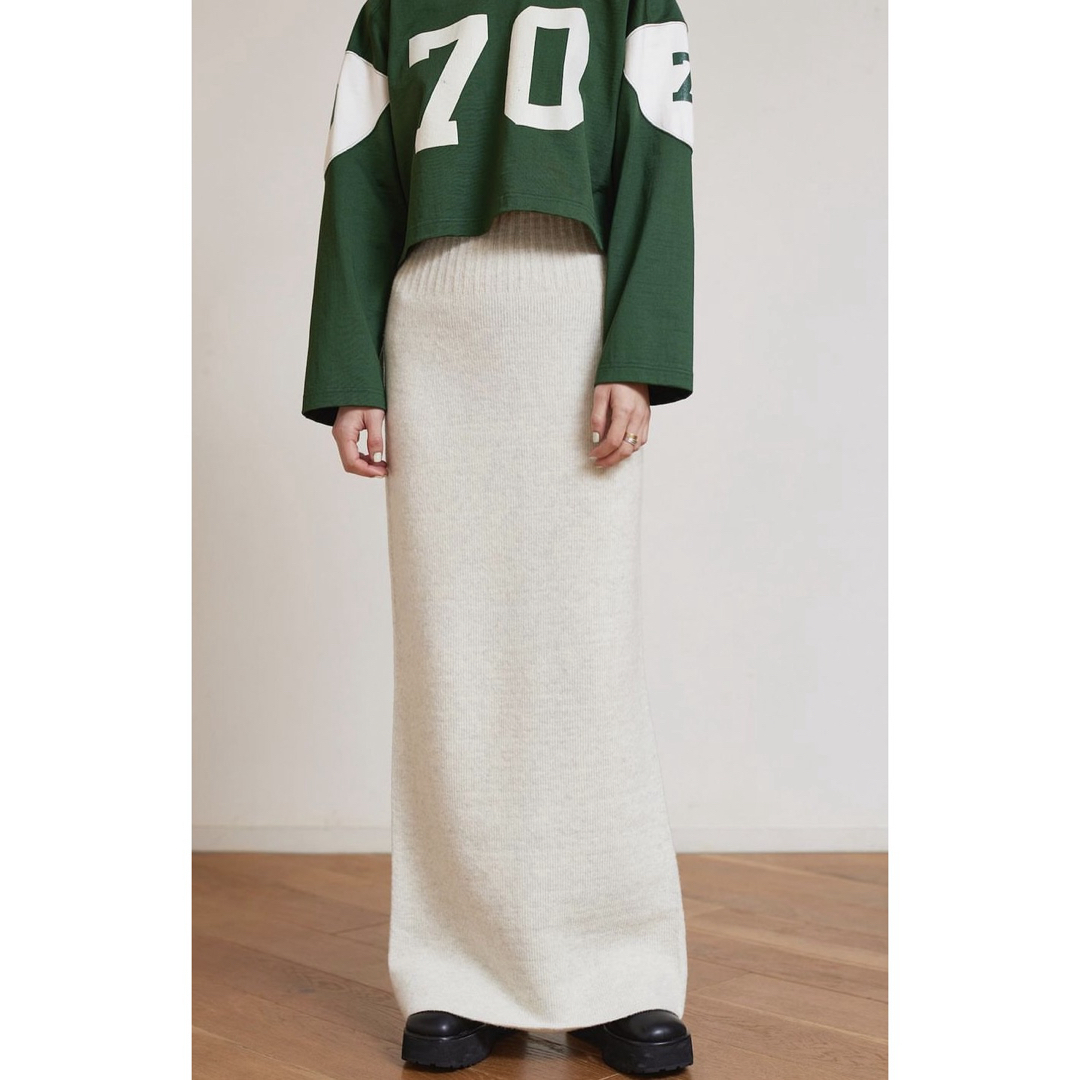 PHEENY(フィーニー)のPHEENY / フィーニーWholegarment skirt OATMEAL レディースのスカート(ロングスカート)の商品写真