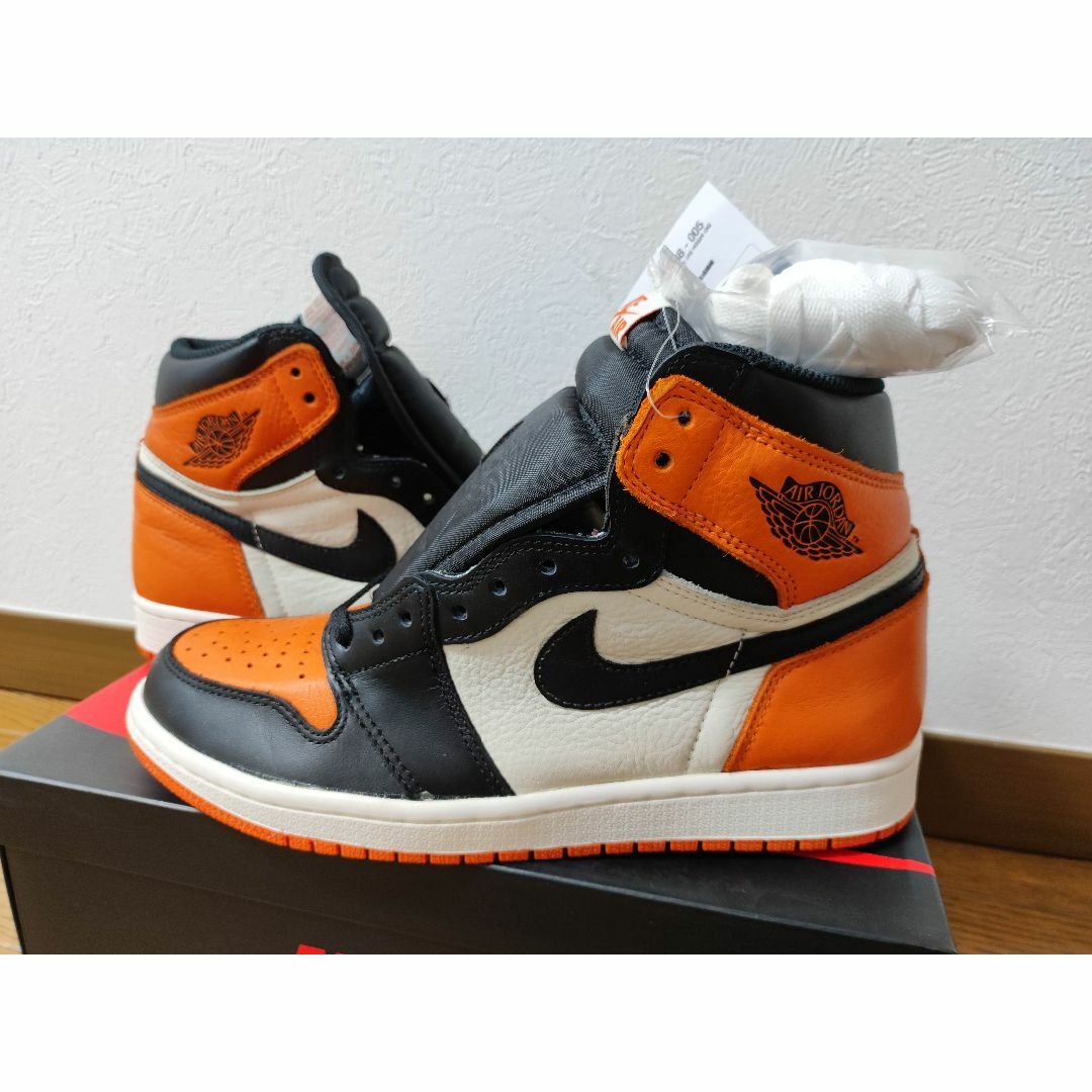 Jordan Brand（NIKE）(ジョーダン)のNIKE AIR JORDAN 1RETROHIGHOGシャッタードバックボード メンズの靴/シューズ(スニーカー)の商品写真