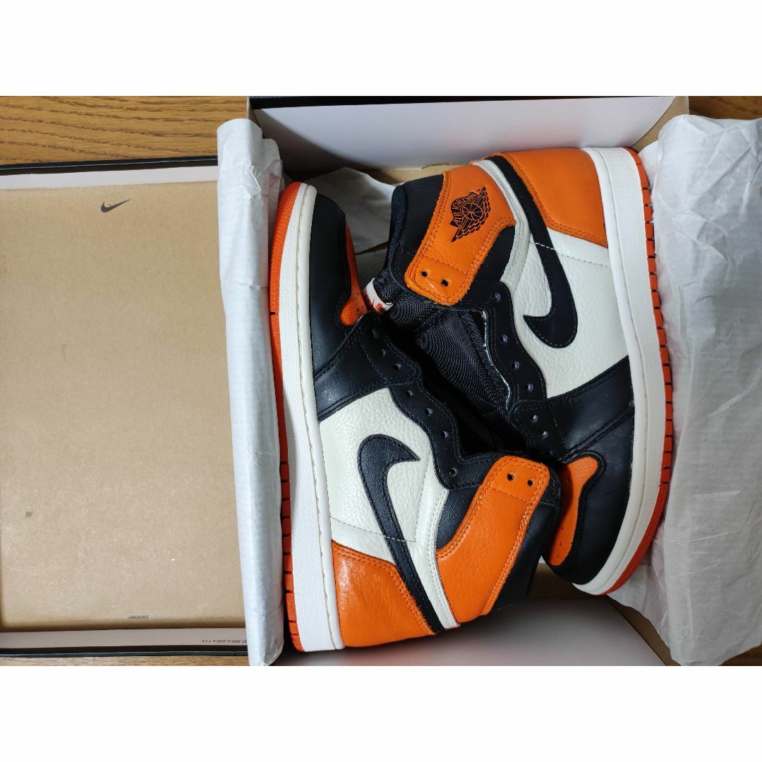 Jordan Brand（NIKE）(ジョーダン)のNIKE AIR JORDAN 1RETROHIGHOGシャッタードバックボード メンズの靴/シューズ(スニーカー)の商品写真