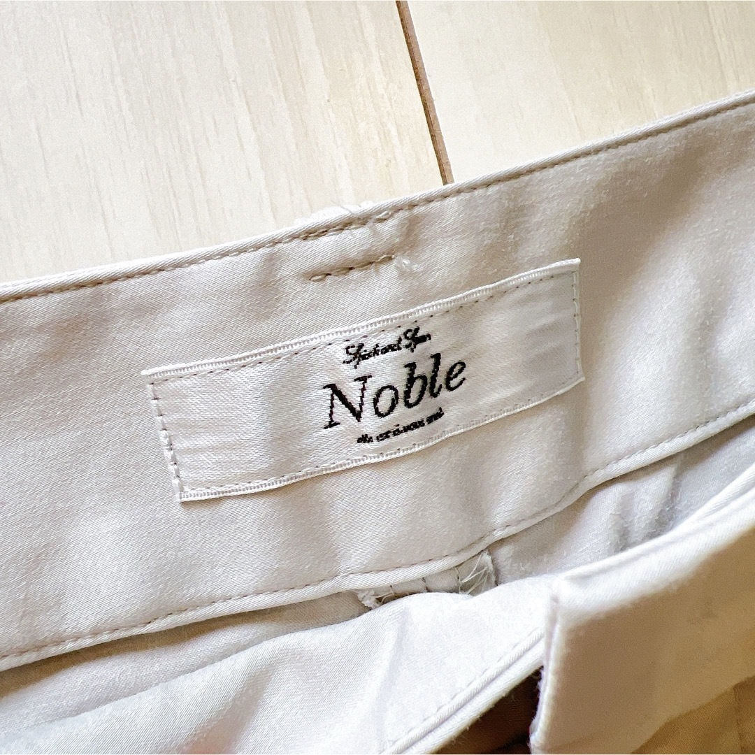 Noble(ノーブル)のNoble テーラードパンツ　上品見え　高見え レディースのパンツ(クロップドパンツ)の商品写真