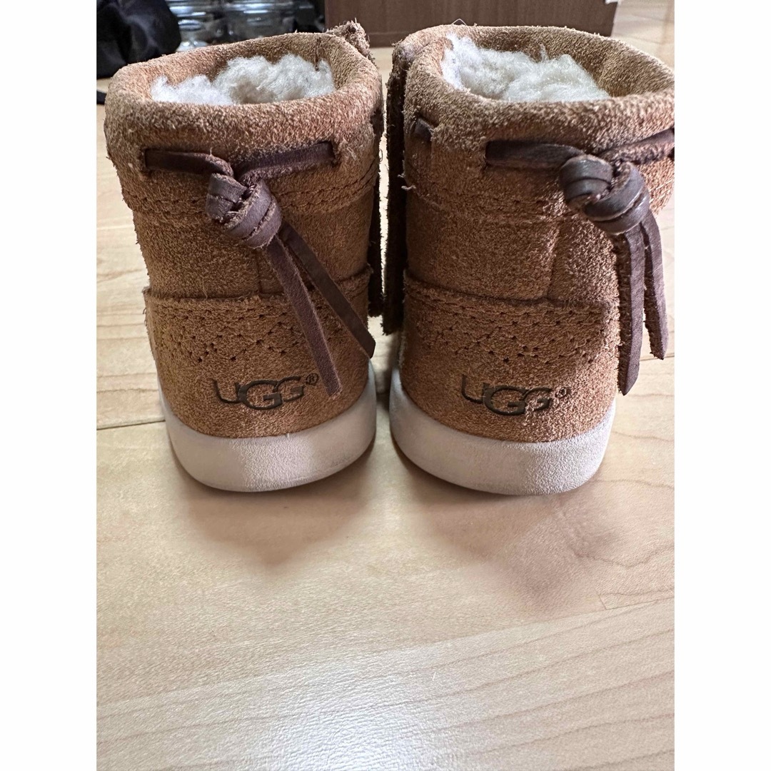 UGG(アグ)の【値下げ】UGG ムートンブーツ 12.5cm キッズ/ベビー/マタニティのベビー靴/シューズ(~14cm)(ブーツ)の商品写真