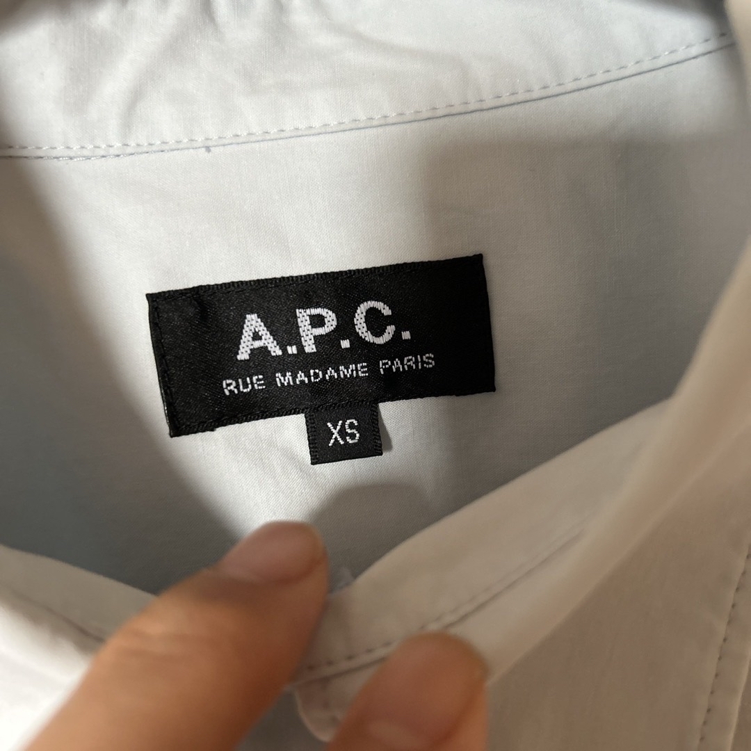 A.P.C(アーペーセー)のAPC  コットンシャツ　XSサイズ　古着 メンズのトップス(Tシャツ/カットソー(七分/長袖))の商品写真