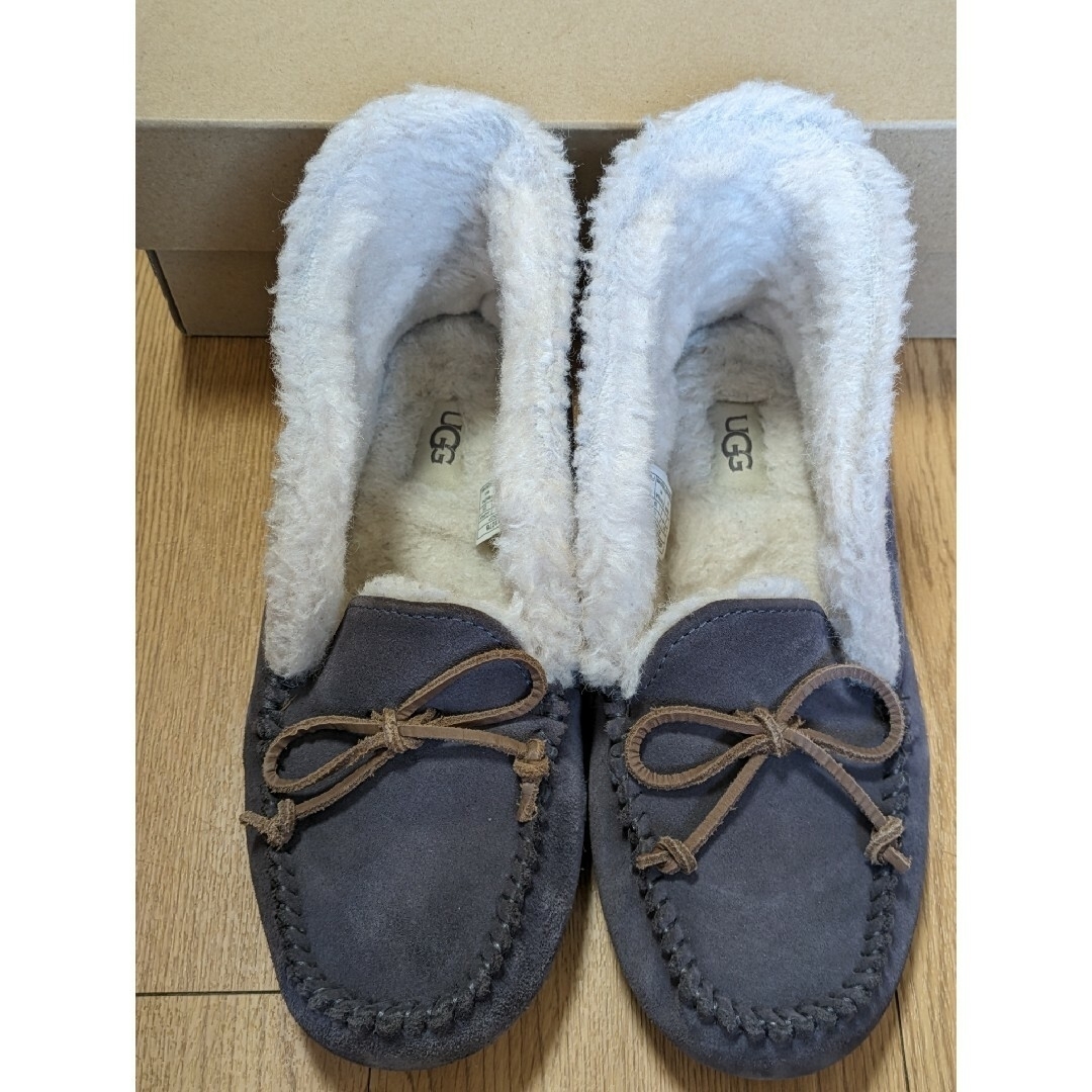 UGG(アグ)のアグ　アレーナ　グレー レディースの靴/シューズ(ブーツ)の商品写真