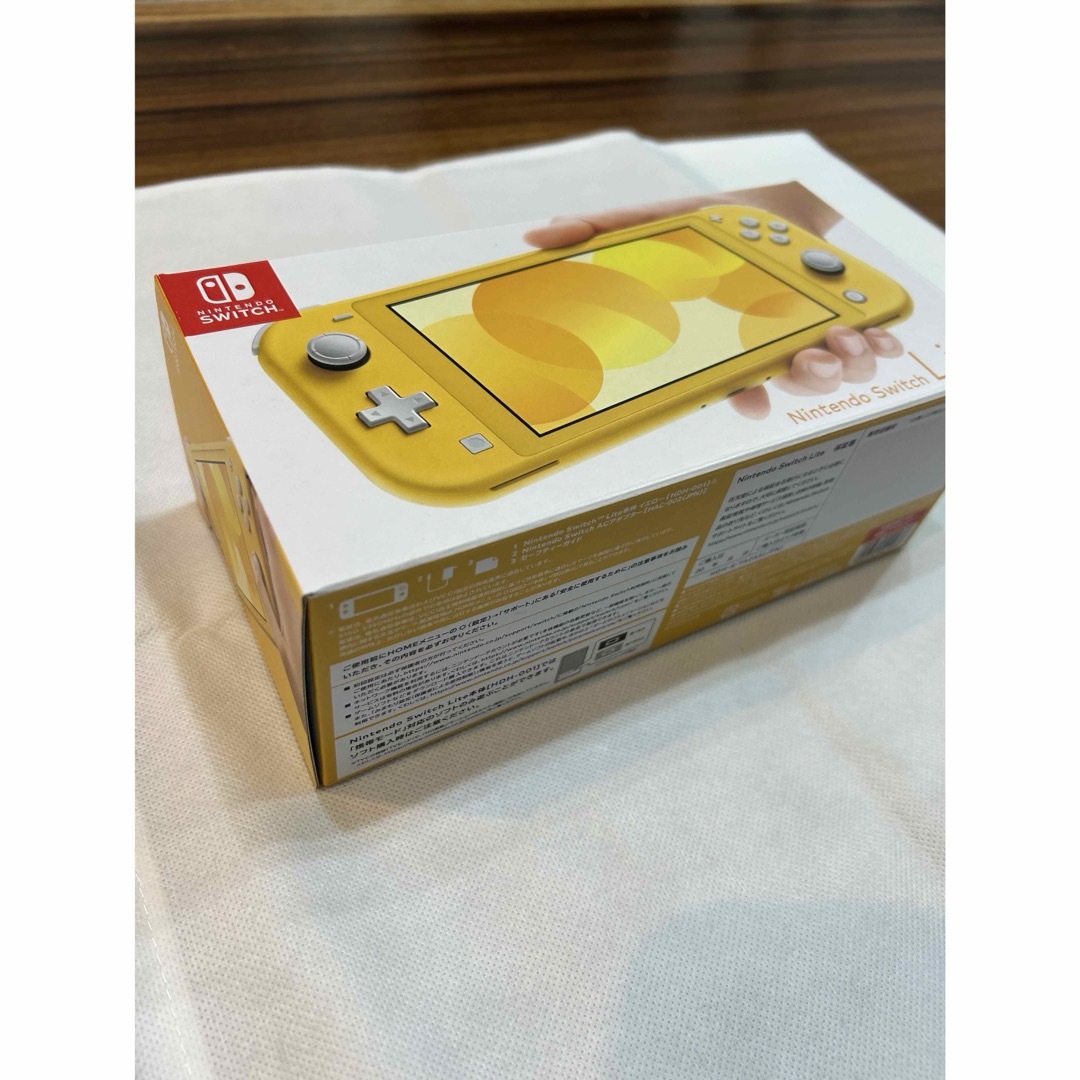 Nintendo Switch(ニンテンドースイッチ)の専用ページSwitch NINTENDO SWITCH LITE  エンタメ/ホビーのゲームソフト/ゲーム機本体(携帯用ゲーム機本体)の商品写真