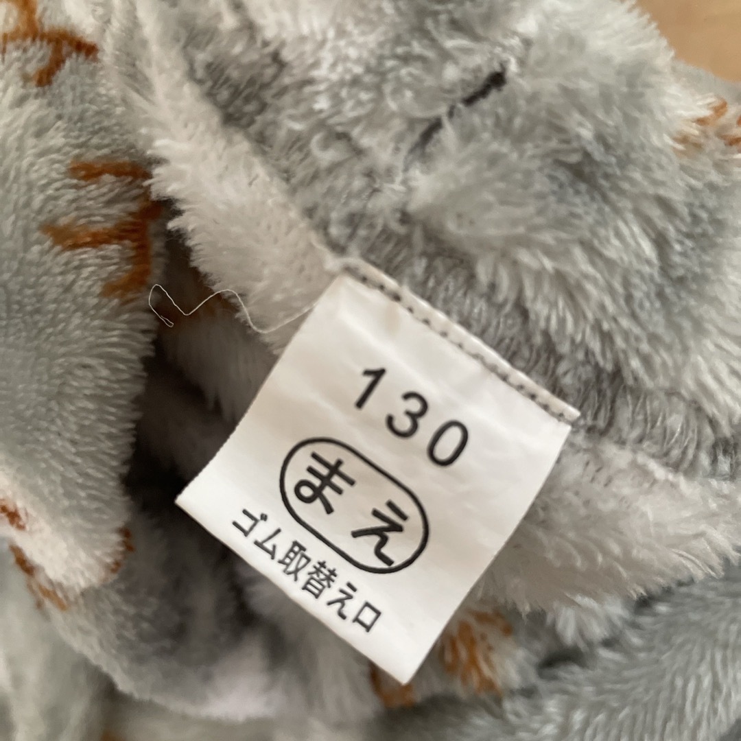 西松屋(ニシマツヤ)の冬パジャマ　130 キッズ/ベビー/マタニティのキッズ服男の子用(90cm~)(パジャマ)の商品写真