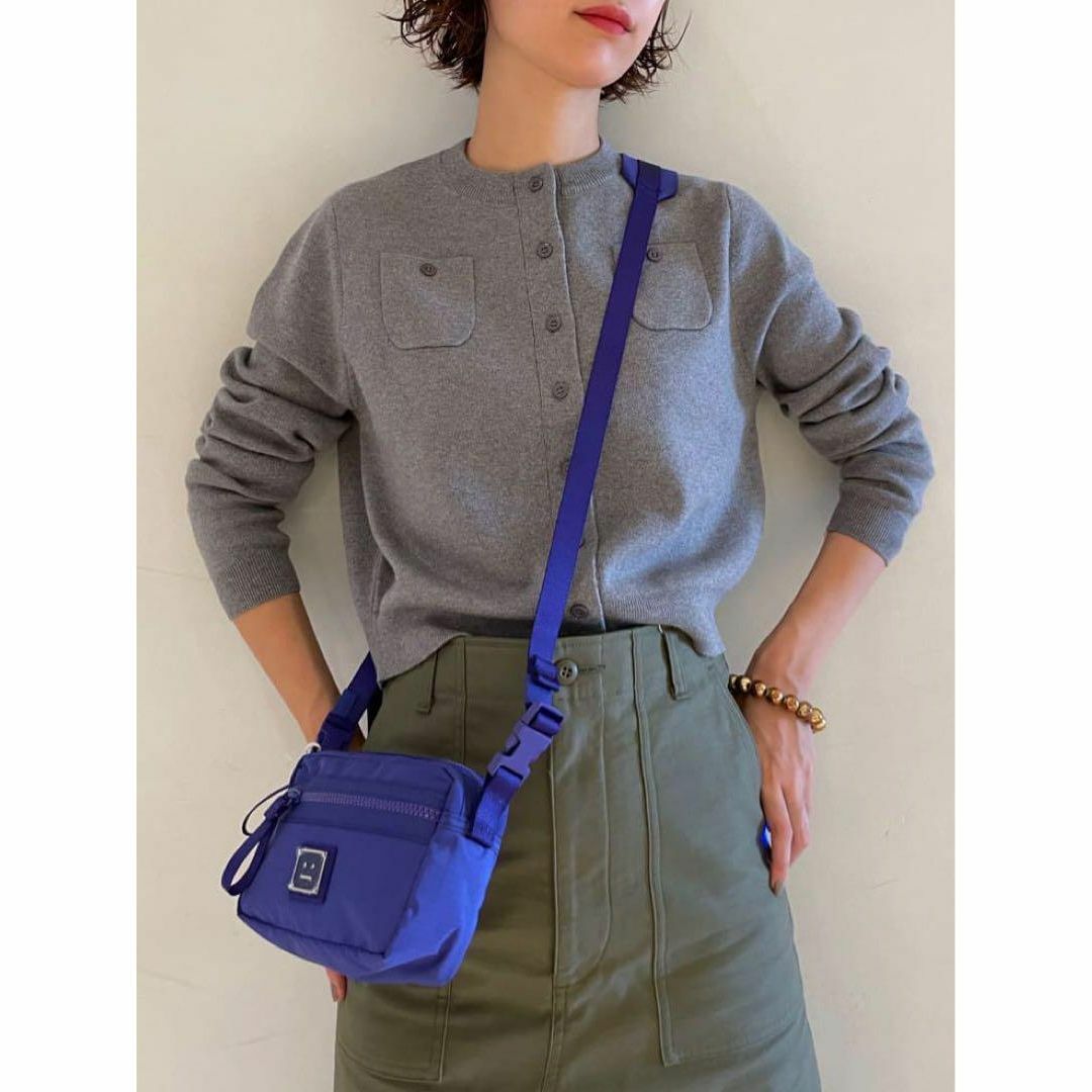 CABaN コットンカシミヤ クルーネックカーディガン グレー XSの CABaN コットンカシミヤ クルーネックカーディガン グレー XSの
