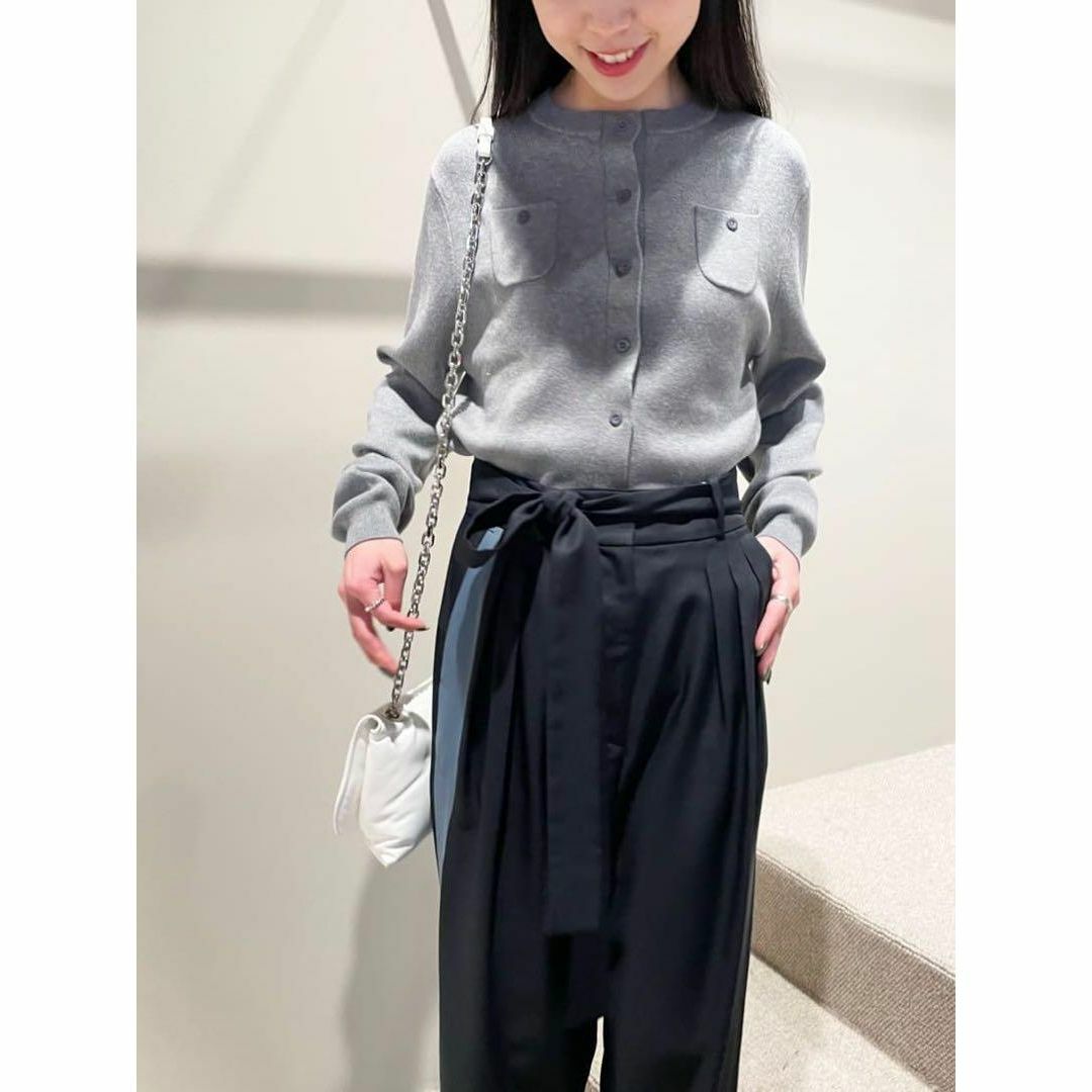 CABaN コットンカシミヤ クルーネックカーディガン グレー XSの CABaN コットンカシミヤ クルーネックカーディガン グレー XSの