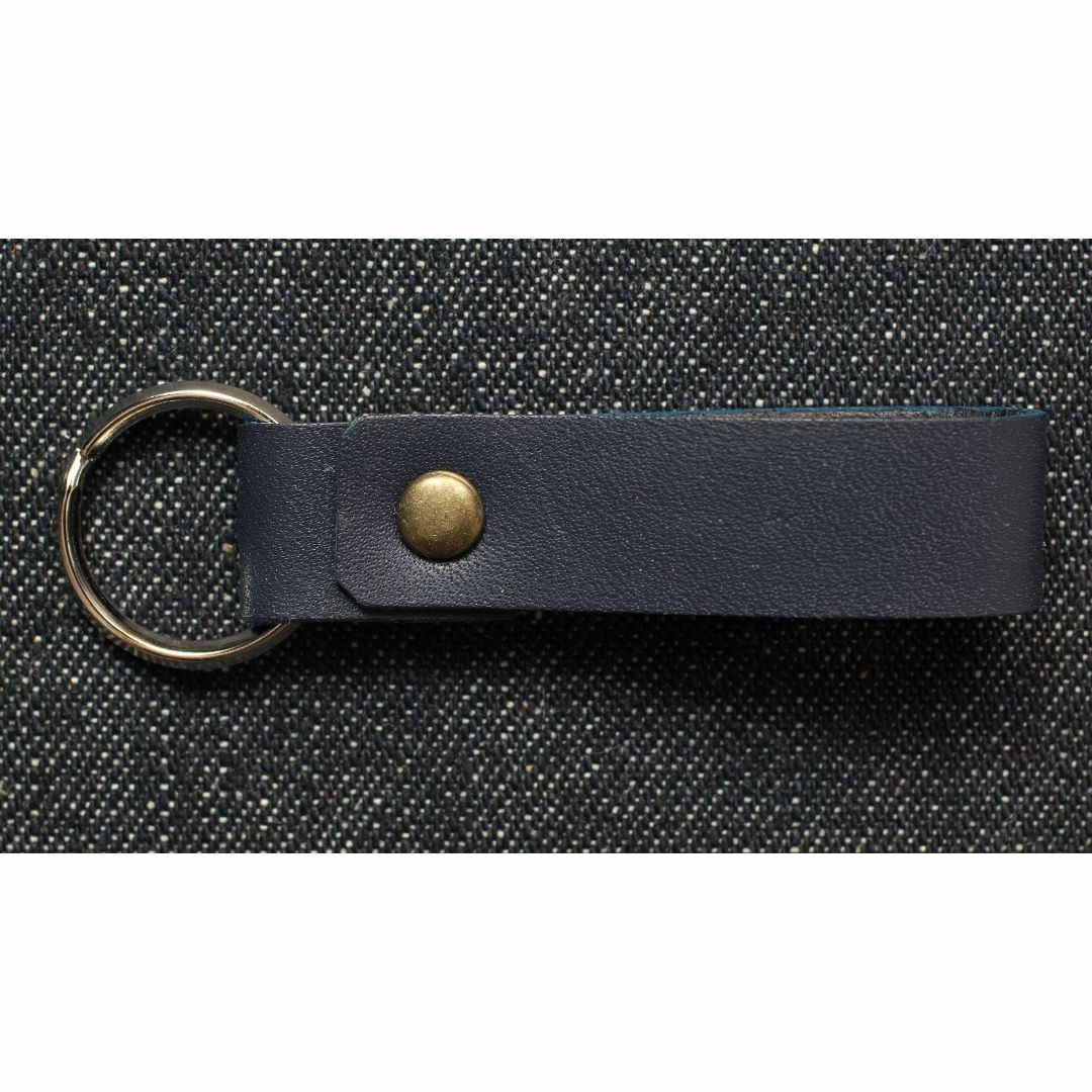 小さな革製キーリング (ダークブルー) ハンドメイドのアクセサリー(キーホルダー/ストラップ)の商品写真