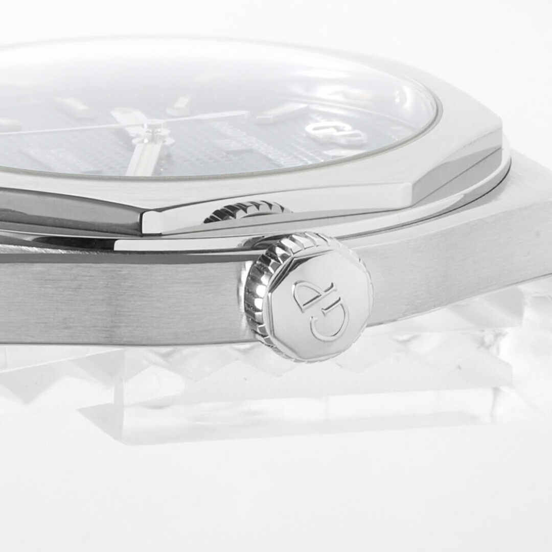 GIRARD-PERREGAUX(ジラールペルゴ)のジラールペルゴ ロレアート 42mm 81010-11-431-11A メンズ 中古 腕時計 メンズの時計(腕時計(アナログ))の商品写真