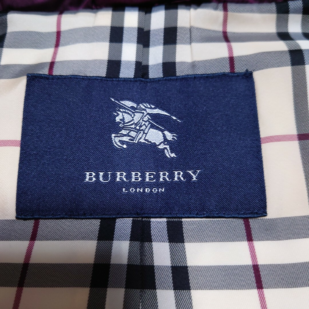 BURBERRY(バーバリー)のBURBERRY　ダウン　紫 レディースのジャケット/アウター(ダウンコート)の商品写真