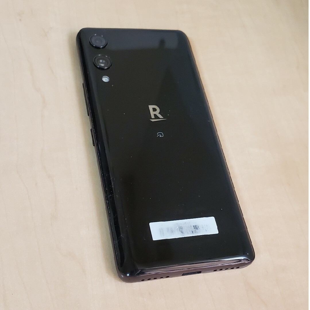 Rakuten(ラクテン)のrakuten hand スマホ/家電/カメラのスマートフォン/携帯電話(スマートフォン本体)の商品写真