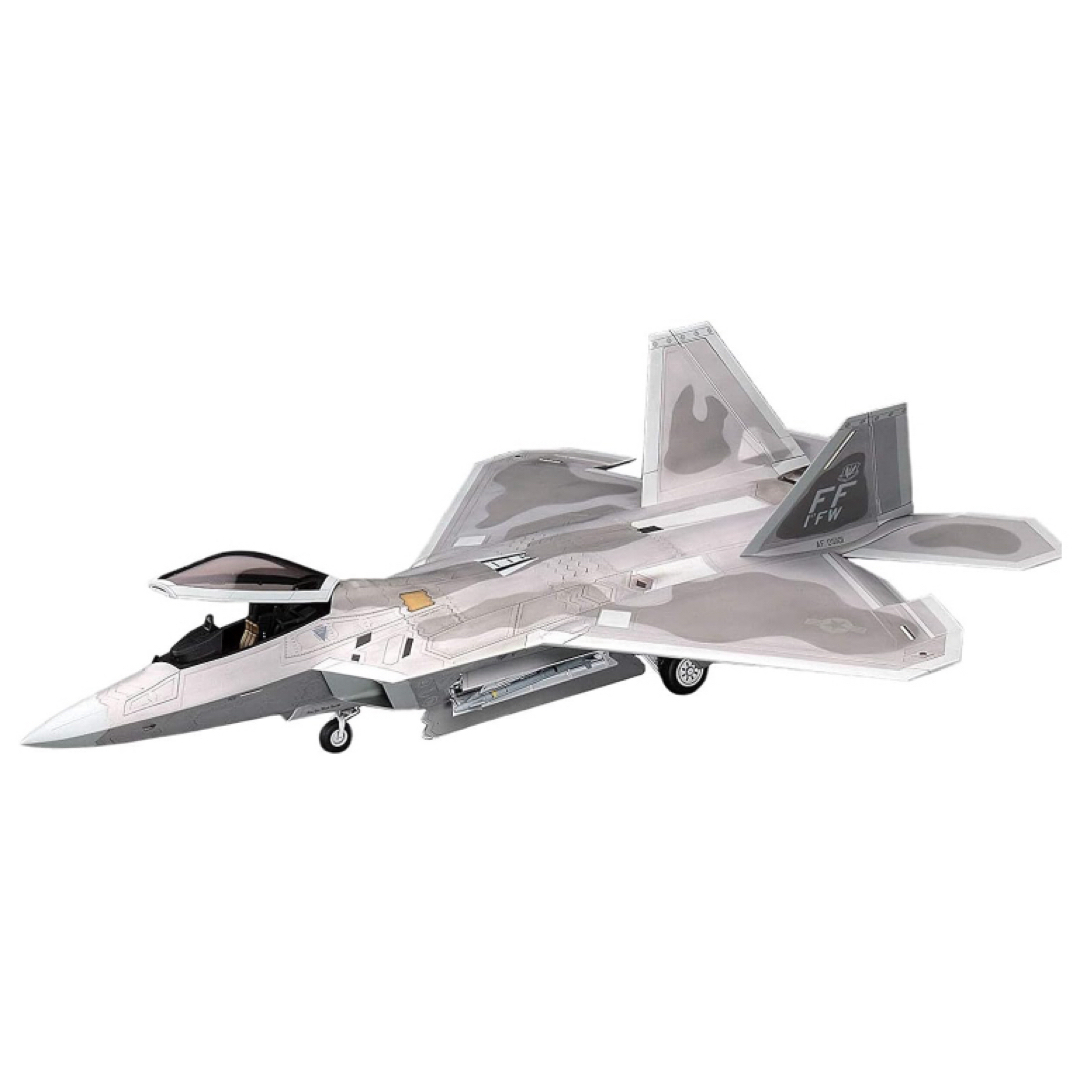 はせがわ(ハセガワ)のハセガワ 1/48 アメリカ空軍 制空戦闘機F-22 ラプタープラモデルPT45 エンタメ/ホビーのおもちゃ/ぬいぐるみ(模型/プラモデル)の商品写真