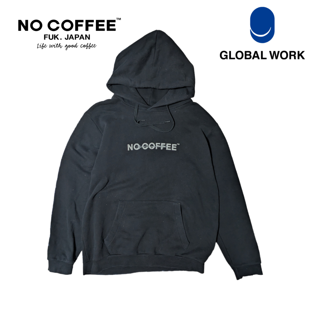 NO COFFEE(ノーコーヒー)のNO COFFEE X GLOBAL WORK ブラック ロゴ パーカー メンズのトップス(パーカー)の商品写真