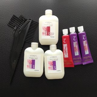 ロレアルパリ(L'Oreal Paris)のロレアルパリ●トリートメント●アフターカラーシャンプー●くし(コームブラシ)(トリートメント)