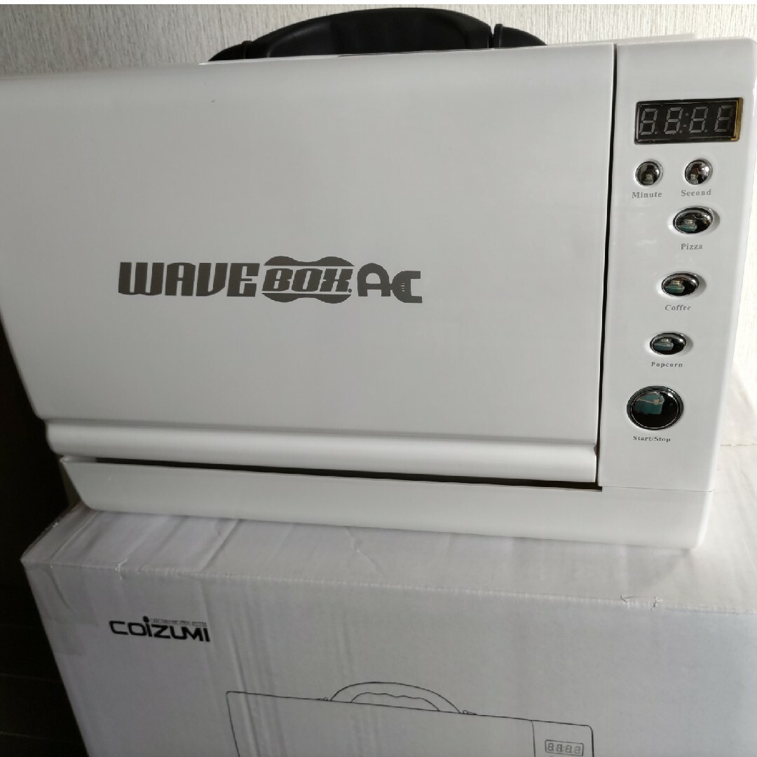 KOIZUMI(コイズミ)のポータブル電子レンジ Wavebox AC 持ち運び自由 キャンプ用品 AC専用 スマホ/家電/カメラの調理家電(電子レンジ)の商品写真