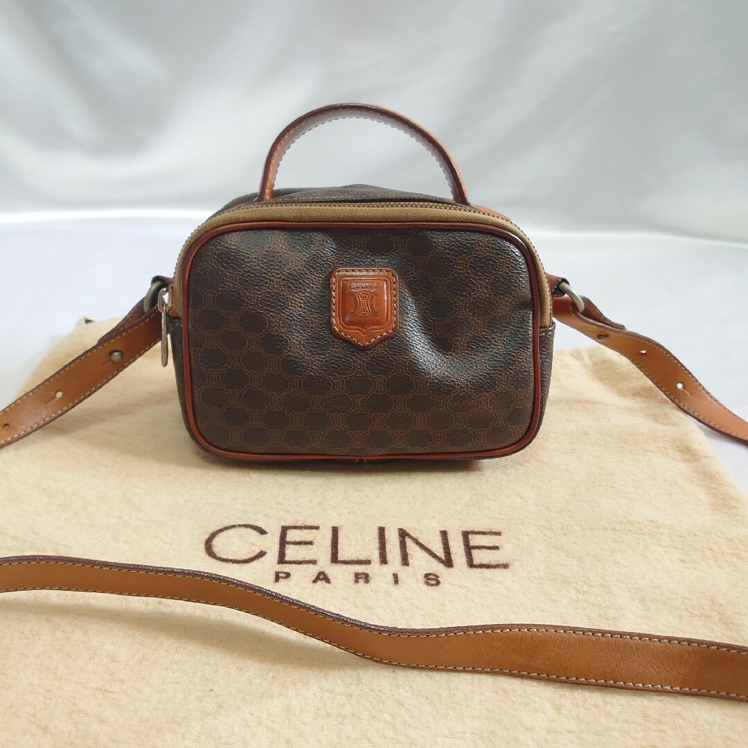 ポーチ美品 CELINE マカダム柄 ショルダーバッグ ポーチ サコッシュバッグ