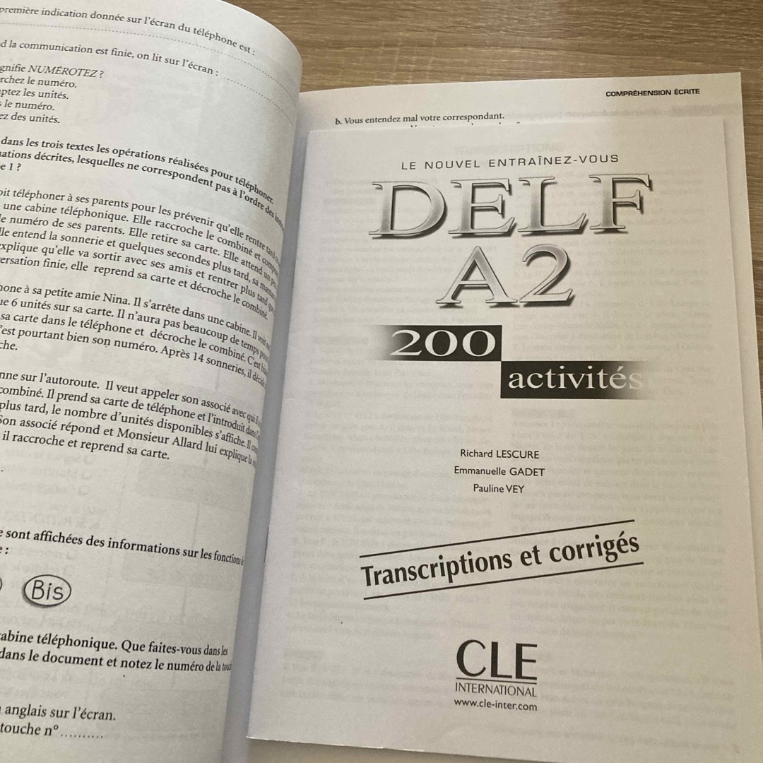 DELF A2 Nouveau diplome. 200 activites  エンタメ/ホビーの本(語学/参考書)の商品写真