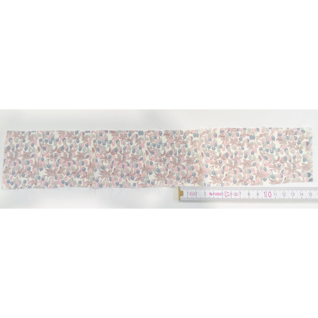 LIBERTY.(リバティ)の184 フルーツ柄 6.5×36 ピンク レトロ リバティ ハンドメイドの素材/材料(生地/糸)の商品写真
