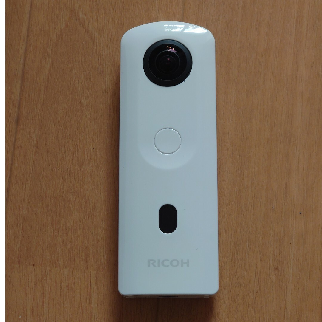 THETA  RICOH THETA ＳＣ２ スマホ/家電/カメラのカメラ(コンパクトデジタルカメラ)の商品写真