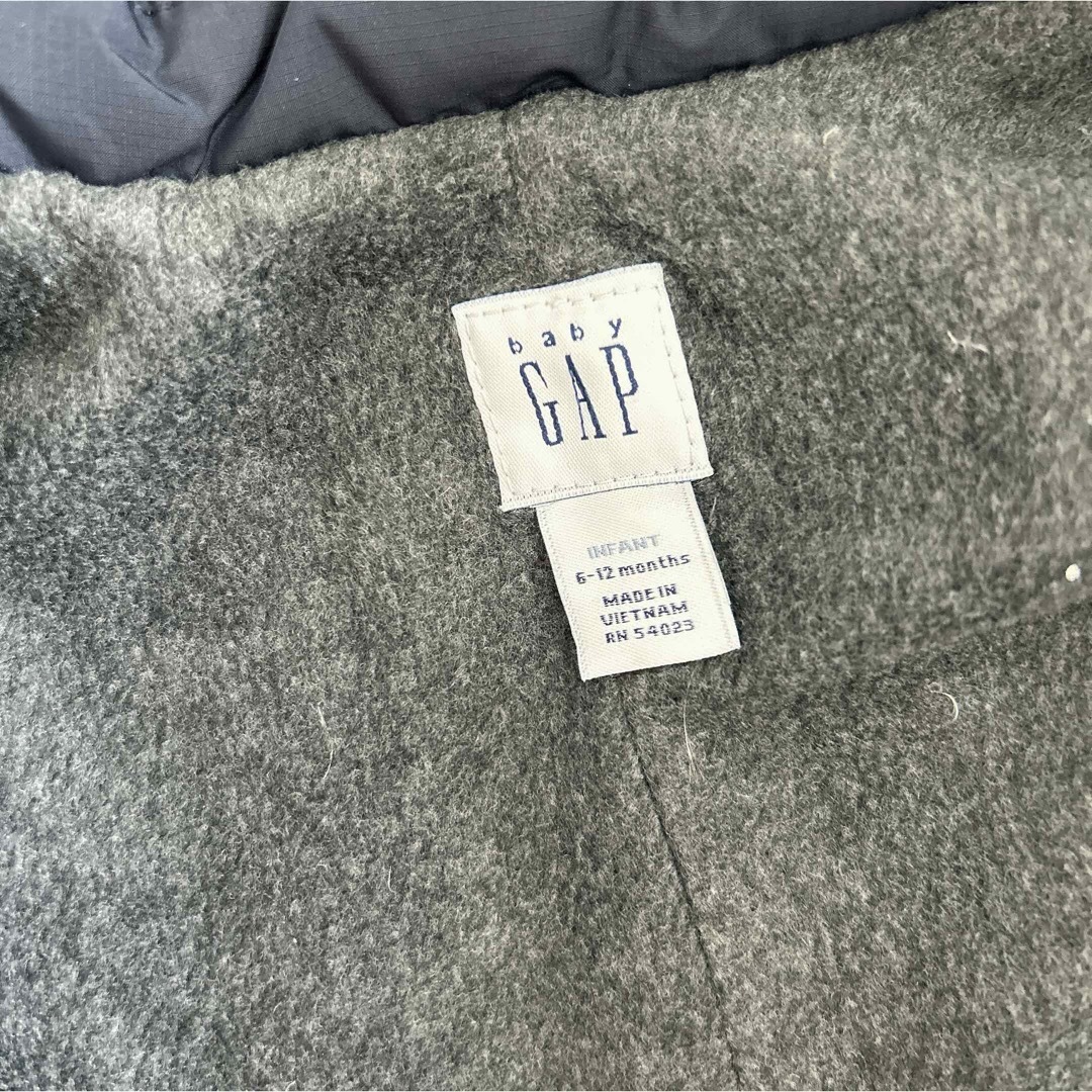 babyGAP(ベビーギャップ)のダウン ジャンプスーツ GAP ロンパース 防寒 アウター  baby キッズ/ベビー/マタニティのベビー服(~85cm)(カバーオール)の商品写真