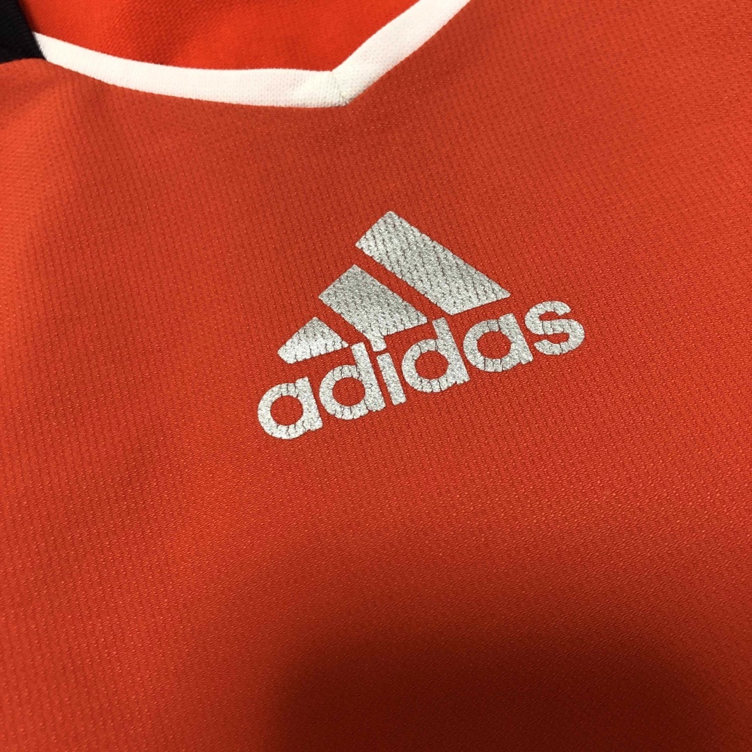 adidas プラクティスシャツ　半袖　S スポーツ/アウトドアのサッカー/フットサル(ウェア)の商品写真