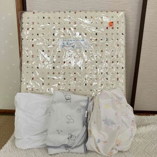 アカチャンノシロ(赤ちゃんの城)の【18000円相当】赤ちゃんの城敷布団マットレス　フィットシーツ2枚　防水シーツ(ベビー布団)