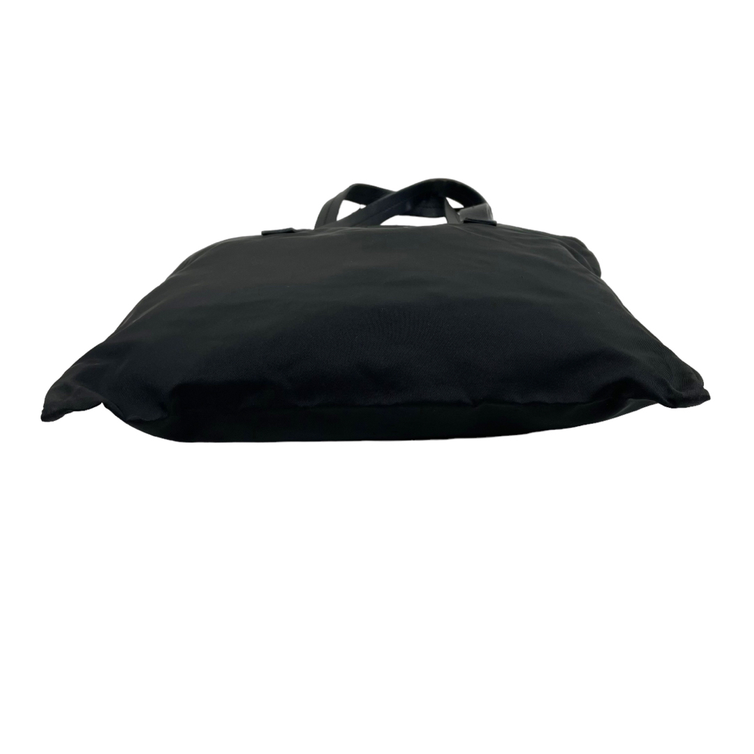 PRADA(プラダ)の✨良品　PRADA プラダ　トートバッグ　ブラック　ポコノ　ナイロン　黒　手提げ レディースのバッグ(トートバッグ)の商品写真
