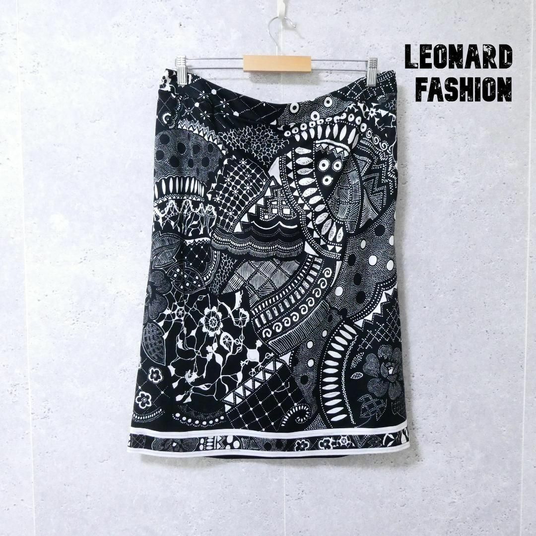 LEONARD(レオナール)の美品 LEONARD FASHION 花柄 総柄 ミディ丈 スカート レディースのスカート(ひざ丈スカート)の商品写真