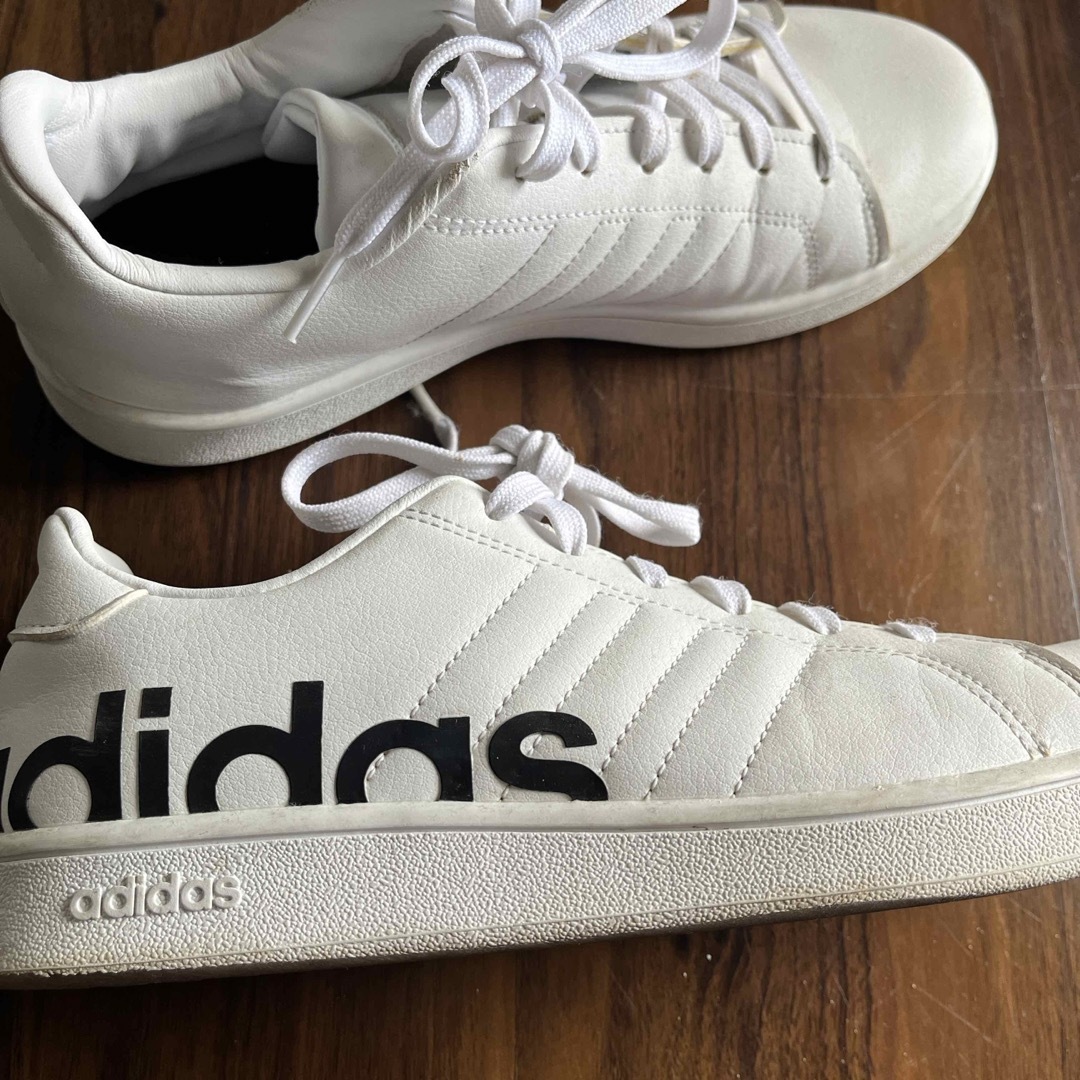 adidas(アディダス)のadidasスニーカー メンズの靴/シューズ(スニーカー)の商品写真