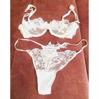 ラペルラ(LA PERLA)の新品・未使用 LA PERLA ランジェリーセット  (ブラ&ショーツセット)