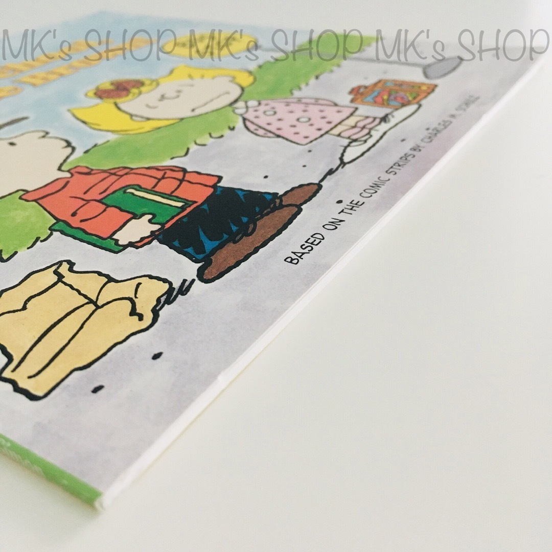 SNOOPY(スヌーピー)の【英語】スヌーピー絵本　SNOOPY PEANUTS 美品 エンタメ/ホビーの本(絵本/児童書)の商品写真