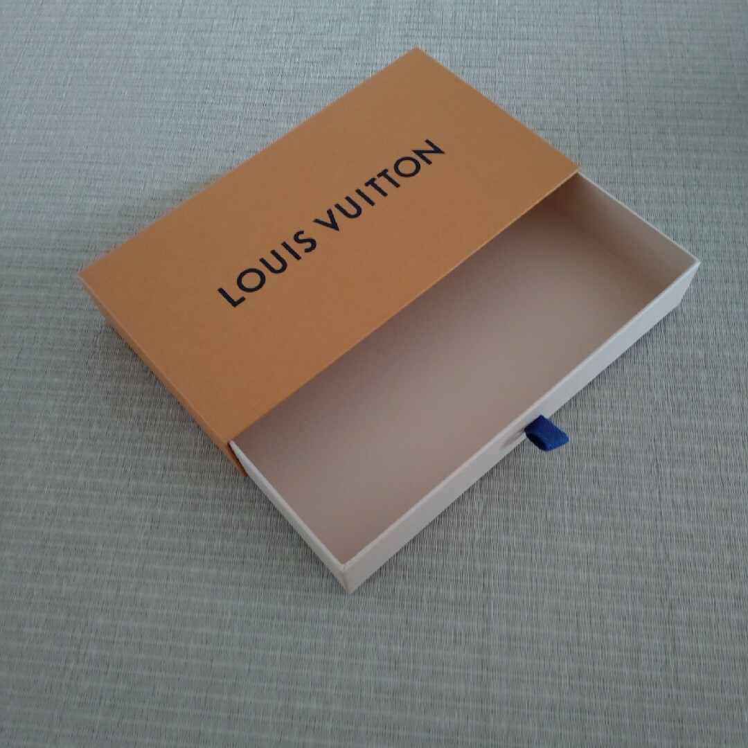 LOUIS VUITTON(ルイヴィトン)のルイヴィトン 箱 保存袋セット インテリア/住まい/日用品のインテリア小物(小物入れ)の商品写真