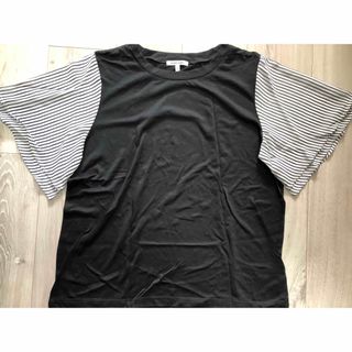 グローバルワーク(GLOBAL WORK)のストライプシフォンフリル袖半袖トップスブラック(Tシャツ(半袖/袖なし))