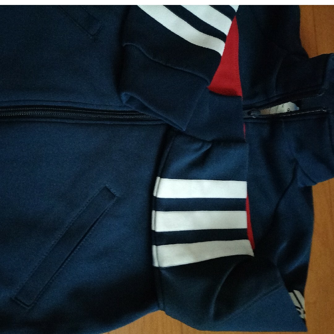 adidas(アディダス)の120ジャージセット キッズ/ベビー/マタニティのキッズ服男の子用(90cm~)(その他)の商品写真