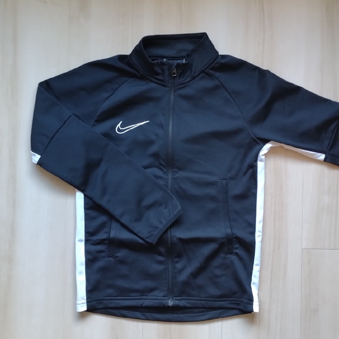 NIKE(ナイキ)のとら様専用【NIKE】ジャージセットアップ S キッズ/ベビー/マタニティのキッズ服男の子用(90cm~)(その他)の商品写真